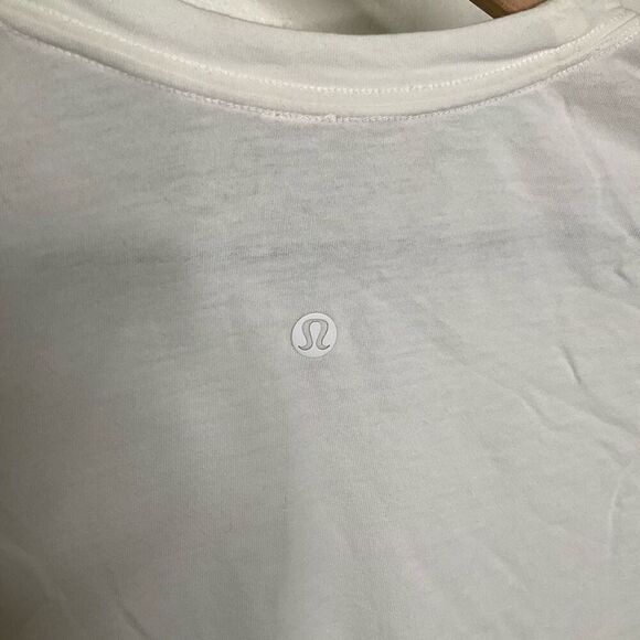 Lululemon Love Curved-Hem Crewneck T-Shirt - Picture 8 of 8